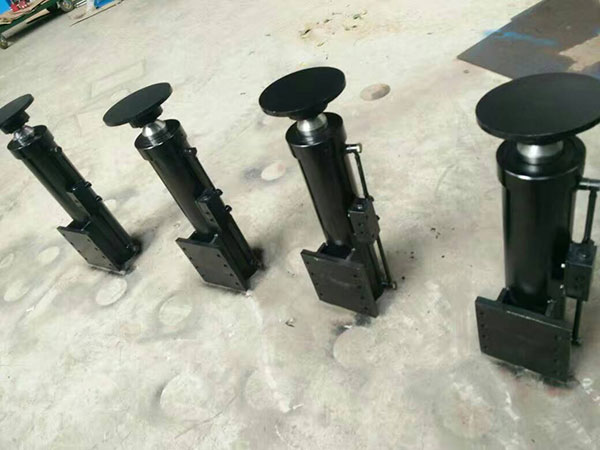 半掛車液壓機支腿